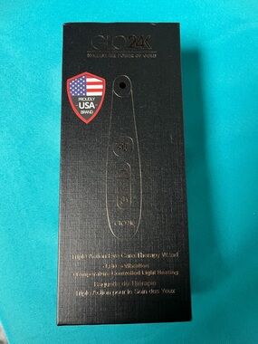 GLO24K Triple Action Eye Care Wand - Black & Gold Accents